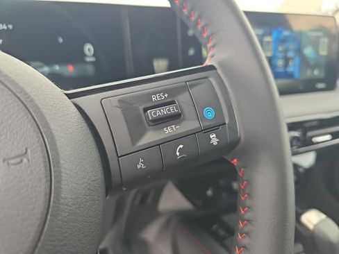 New 2026 Nissan Kicks SR w/ Cold Weather Package image 27