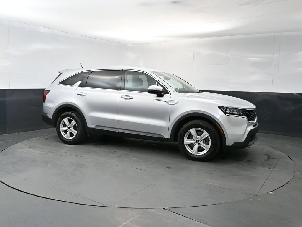 Used 2022 Kia Sorento LX FWD image 8