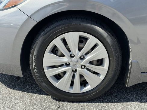 Used 2022 Nissan Sentra S image 27