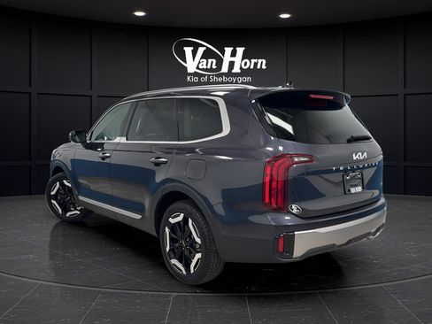 Used 2025 Kia Telluride S AWD/4WD image 5