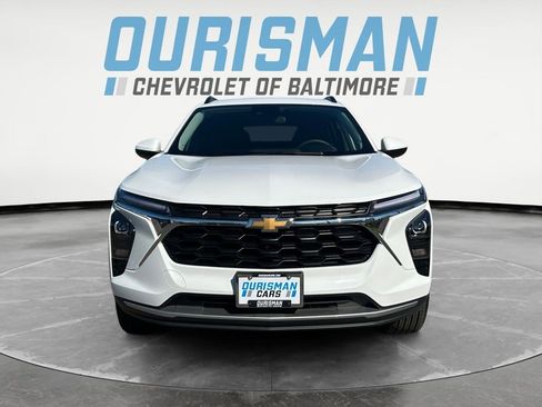 Certified 2025 Chevrolet Trax LT FWD image 5