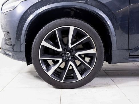 Used 2021 Volvo XC90 T6 Momentum w/ Climate Package image 27
