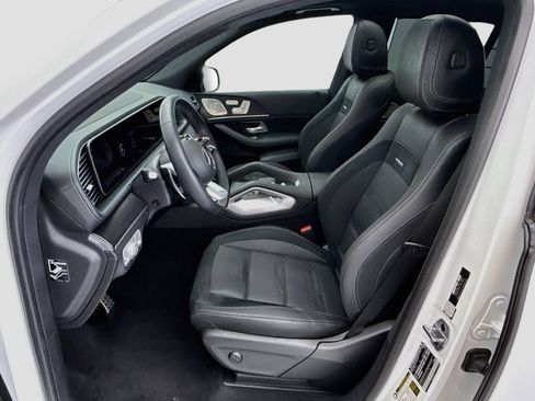 Used 2025 Mercedes-Benz GLE 53 AMG 4MATIC image 5