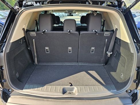 New 2025 Nissan Pathfinder SV image 22