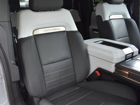 Used 2024 GMC Hummer EV 3X w/ LPO, Illumination Package AWD/4WD image 47