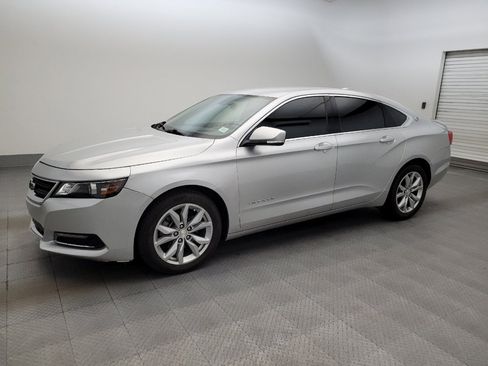 Used 2020 Chevrolet Impala LT FWD image 2