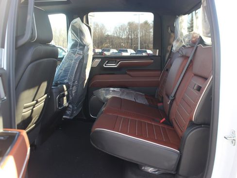 New 2026 GMC Sierra 2500 Denali Ultimate image 12