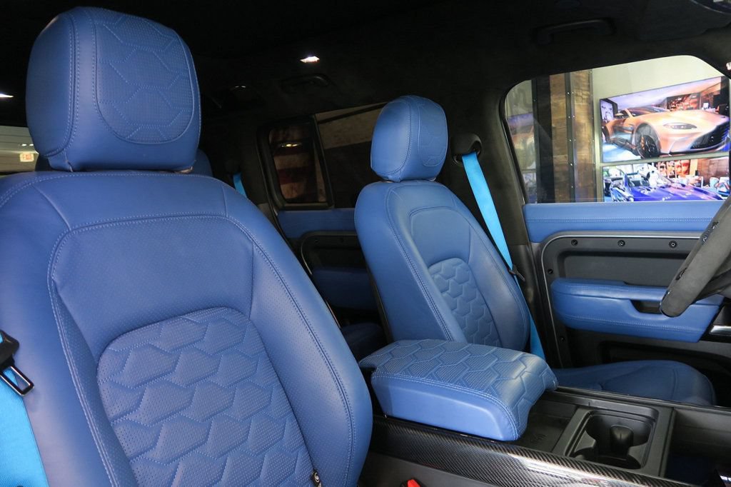 Used 2024 Land Rover Defender 110 X-Dynamic SE AWD/4WD image 30