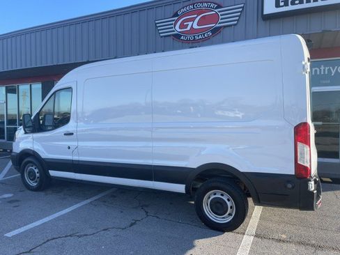 Used 2019 Ford Transit 250 148 Medium Roof image 4