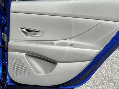 Certified 2025 Hyundai Elantra SEL image 16