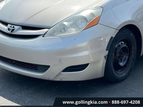 Used 2009 Toyota Sienna CE FWD image 6