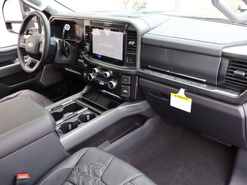 New 2026 Ford F250 Lariat w/ Black Appearance Package AWD/4WD image 42