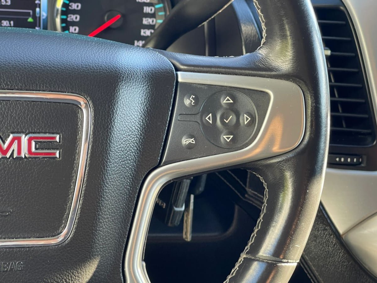 Used 2017 GMC Yukon SLE w/ SLE Value Package AWD/4WD image 18