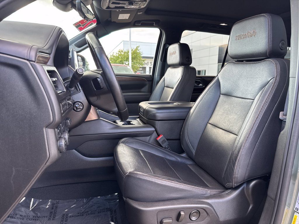 Used 2024 Chevrolet Tahoe High Country AWD/4WD image 14