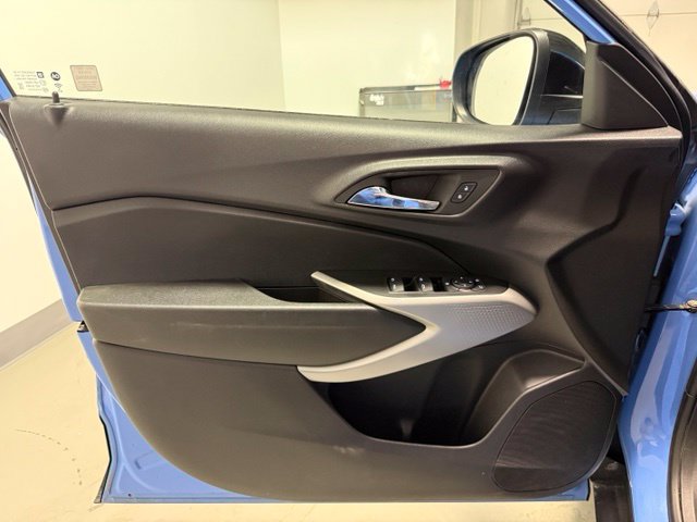 Used 2024 Chevrolet Trax RS w/ Driver Confidence Package FWD image 10