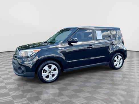 Used 2018 Kia Soul FWD image 1