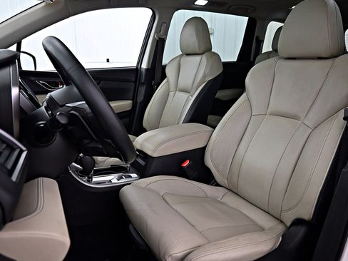 Used 2021 Subaru Ascent Limited w/ Technology Package image 5