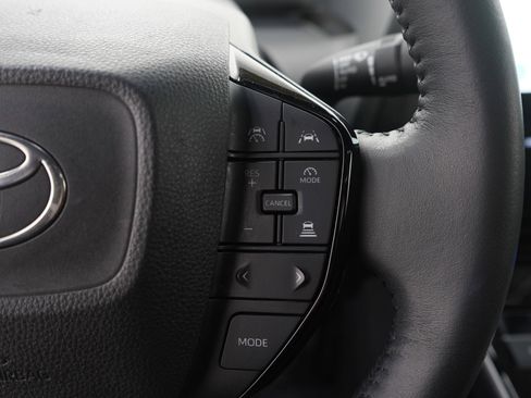 Used 2023 Toyota bZ4X XLE image 25