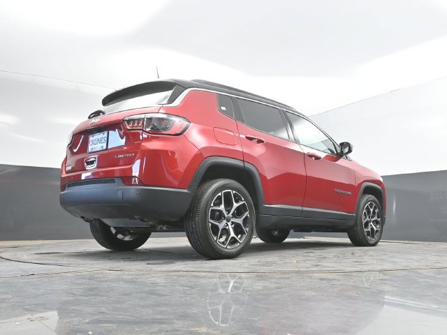 Used 2026 Jeep Compass Limited w/ Mopar All Weather Package AWD/4WD image 42
