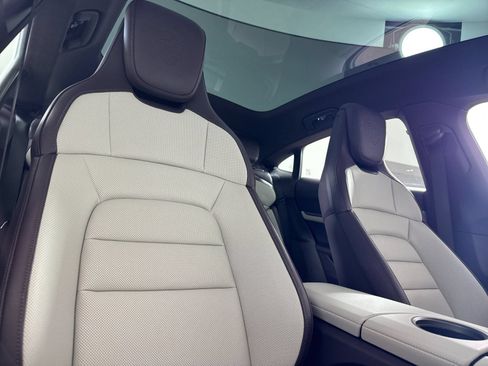 Certified 2026 Porsche Taycan RWD image 16