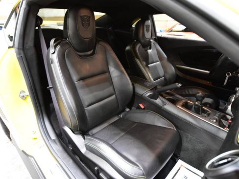 Used 2012 Chevrolet Camaro SS w/ Transformers 3 Edition RWD image 39