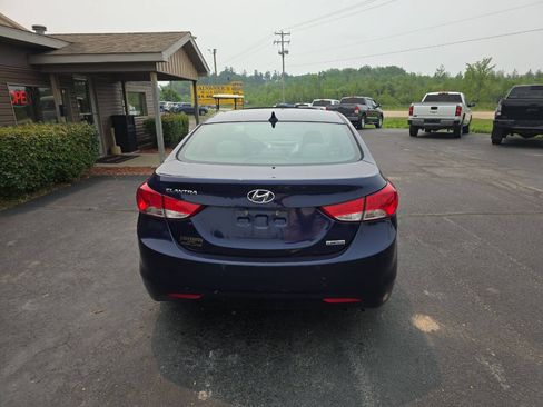Used 2013 Hyundai Elantra Limited FWD image 7