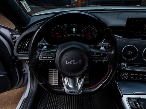 Used 2023 Kia Stinger GT2 image 14