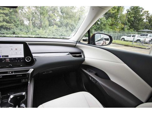 Used 2024 Lexus RX 350 FWD w/ Technology Package image 8