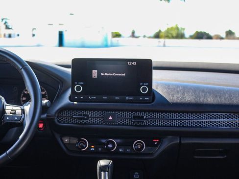 Used 2024 Honda HR-V Sport image 12