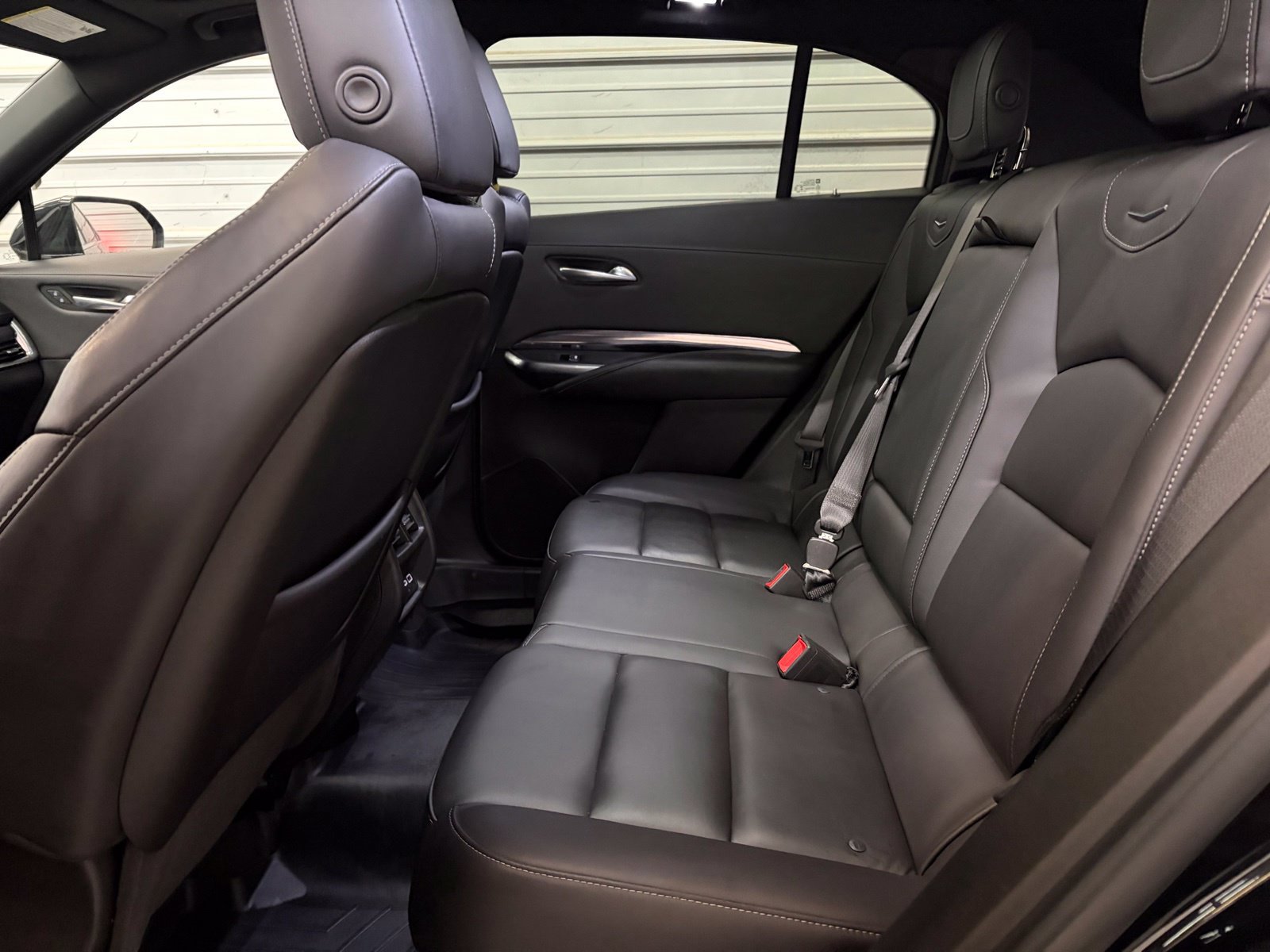 Used 2022 Cadillac XT4 Luxury w/ Cold Weather Package AWD/4WD image 21