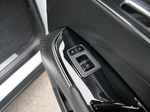 Certified 2024 Cadillac Lyriq Sport image 24