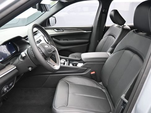 New 2026 Jeep Grand Cherokee L Limited AWD/4WD image 13