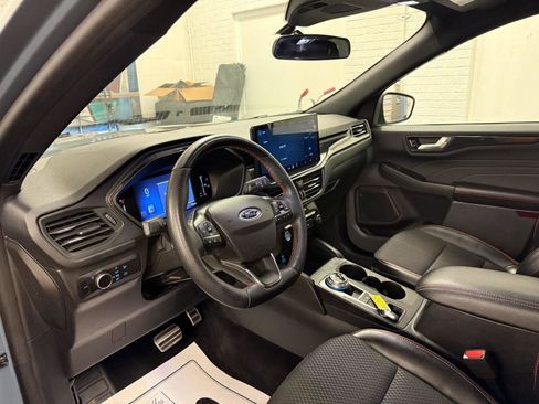 Used 2023 Ford Escape ST-Line w/ Tech Pack #1 image 35