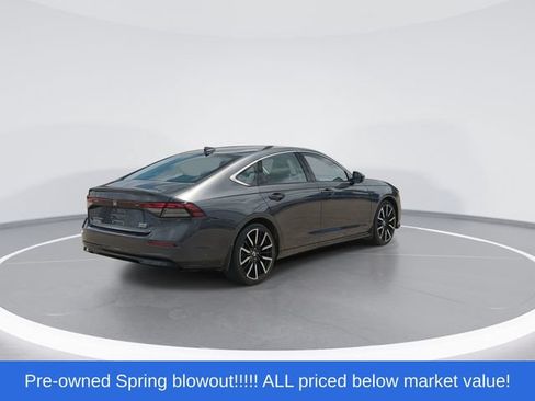 Used 2023 Honda Accord Touring image 8