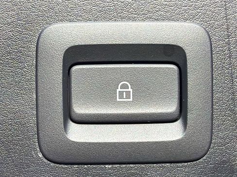 Used 2024 MAZDA MAZDA3 s image 12