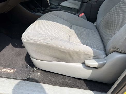 Used 2014 Toyota Tacoma PreRunner RWD image 16