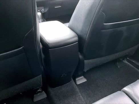 Used 2016 Toyota RAV4 Limited w/ Advanced Technology Package image 29