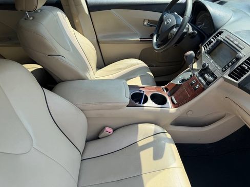 Used 2012 Toyota Venza Limited AWD/4WD image 15