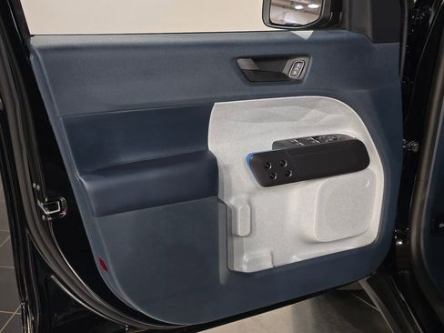 New 2025 Ford Maverick XLT w/ XLT Luxury Package image 16