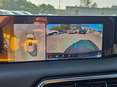 New 2025 Nissan Armada SL image 14