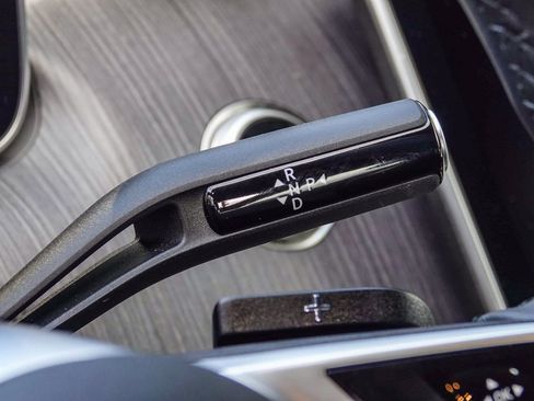 Certified 2025 Mercedes-Benz C 300 Sedan image 19