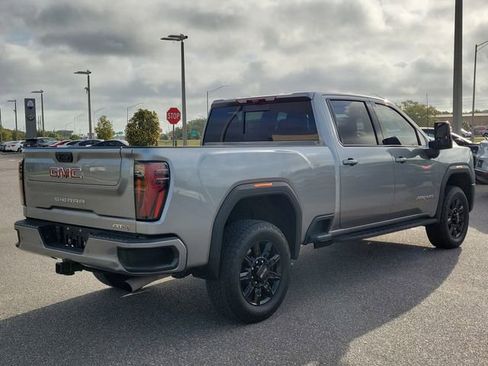 Used 2024 GMC Sierra 2500 AT4 w/ AT4 Premium Plus Package image 4