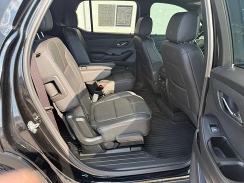 Certified 2023 Chevrolet Traverse RS FWD image 15