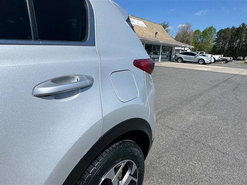 Used 2020 Kia Sportage LX w/ LX Popular Package image 15
