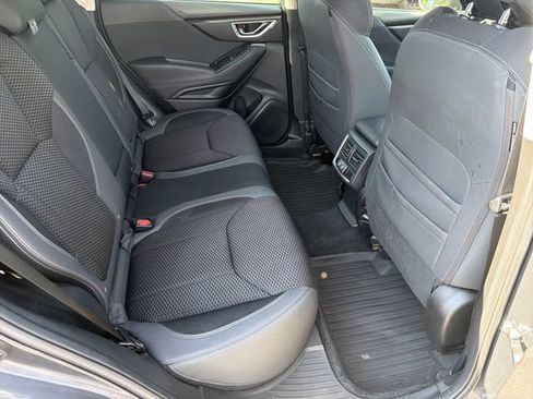 Used 2020 Subaru Forester Premium AWD/4WD image 11