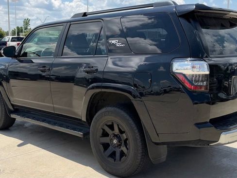 Used 2023 Toyota 4Runner TRD Off-Road Premium AWD/4WD image 3