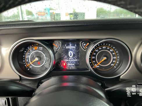 Used 2018 Jeep Wrangler Sport S image 10
