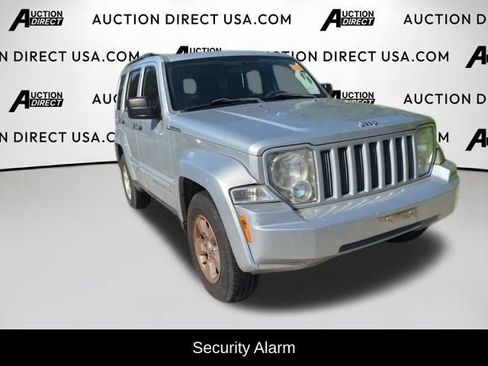 Used 2010 Jeep Liberty Sport w/ Popular Equipment Group AWD/4WD image 5