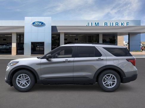 New 2026 Ford Explorer Active RWD image 3