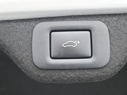 Used 2022 Lexus ES 300h w/ Premium Package image 37